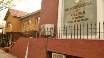 “Somos 150 familias que nos quedamos sin ingresos”: fuerte reacción en Santiago por el cierre de Vialidad Nacional