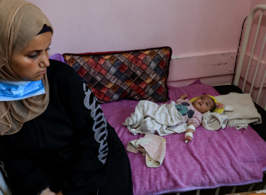 Alerta en Gaza por aumento de casos de meningitis infantil