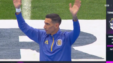 El corazón en casa: Di María volvió al “Gigante de Arroyito” y emocionó a todo Rosario