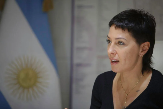 Mayra Mendoza: “Liberen a Eva, gorilas hambreadores y papeloneros”