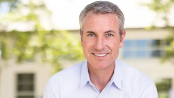 Escándalo en el recital de Coldplay: el CEO infiel renunció y la empresa fue contundente