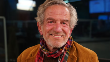 Pablo Alarcón se descompensó mientras manejaba y chocó tres autos estacionados