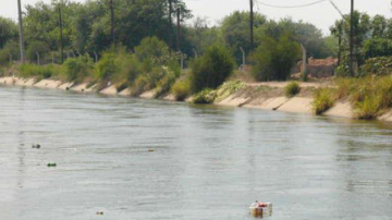 Rescatan a un joven que se cayó al Canal en plena madrugada: huía de un Centro de rehabilitación