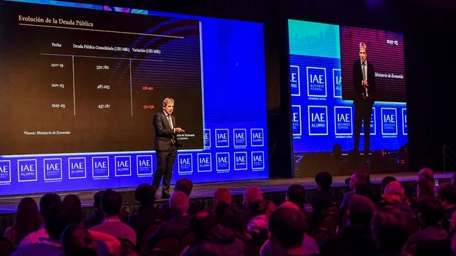 Caputo: “Hay gente que hace 18 meses está haciendo cerrar empresas”