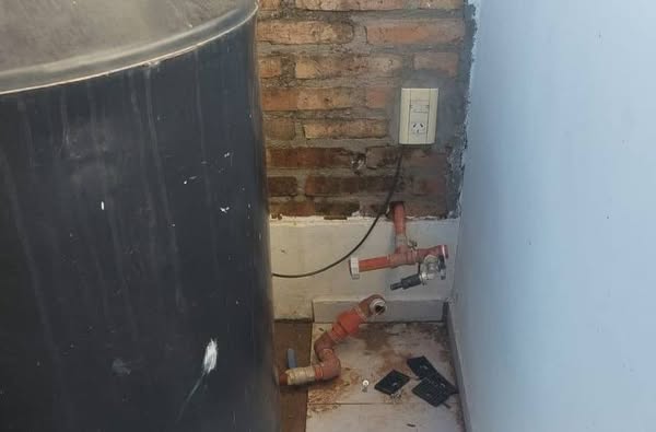 En menos de una semana, una familia sufrió el robo de dos bombas de agua en Añatuya