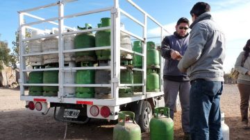 En medio del frío polar, el Gobierno autorizó liberar el precio de las garrafas