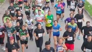 Se corre una nueva edición de la “Carrera de las Dos Ciudades” entre Santiago y La Banda