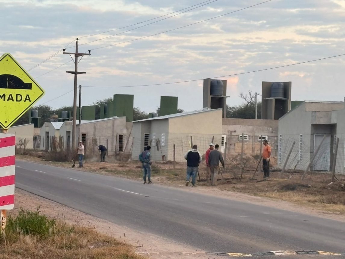 Fernández: Se reactivó la construcción de las 100 viviendas anunciadas por Zamora