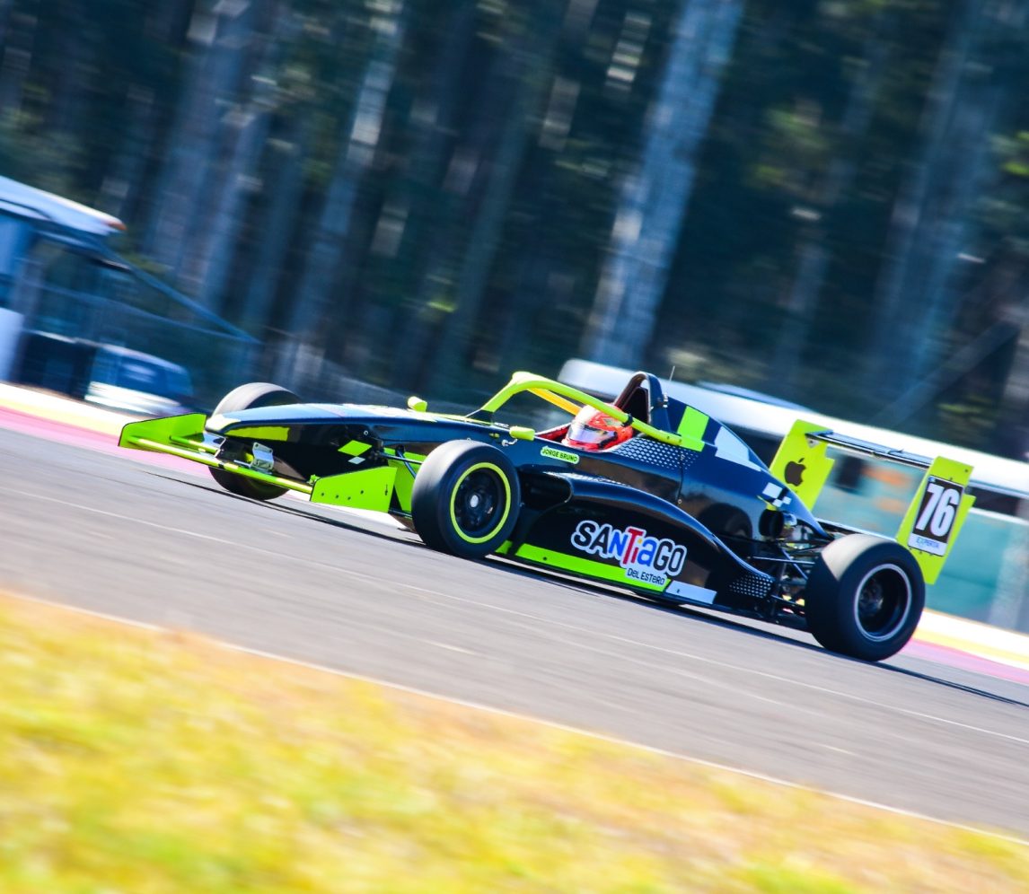 Destacado sexto puesto del santiagueño Jorge Bruno en la F2
