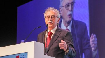 El ministro de Salud, implacable ante la movilización de trabajadores del Garrahan: “Curros legales”