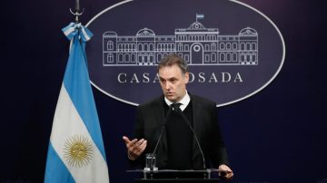 El Gobierno iniciará el proceso para la privatización de AySA