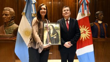 El gobernador Gerardo Zamora recibió a la vicepresidente Victoria Villarruel en Casa de Gobierno