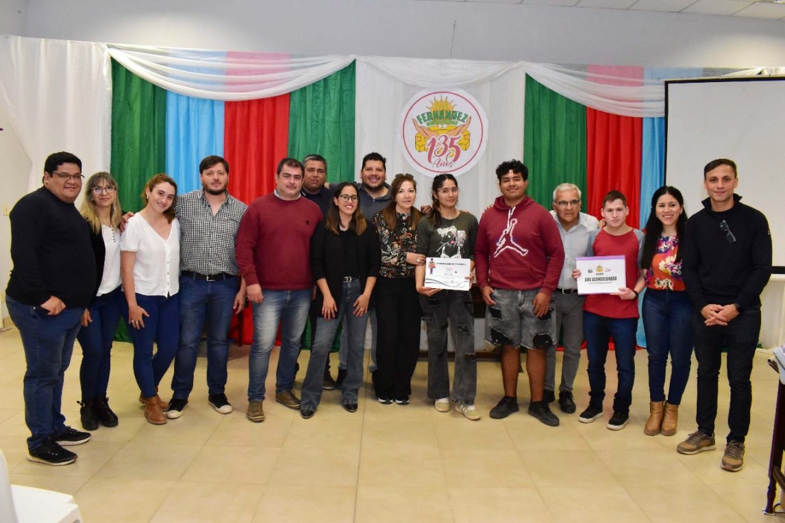 Fernández: Eligieron a los cortometrajes ganadores del concurso “Luz, cámara, acción”