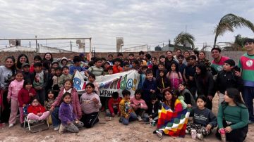 Propuesta recreativa para niños en vacaciones: juegos, merienda y comunidad en los barrios