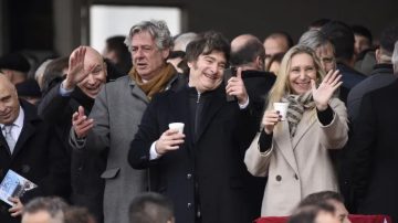 Vulgar frase de Milei sobre su hermana Karina: “Le dicen la pastelera; les llenó de crema…”