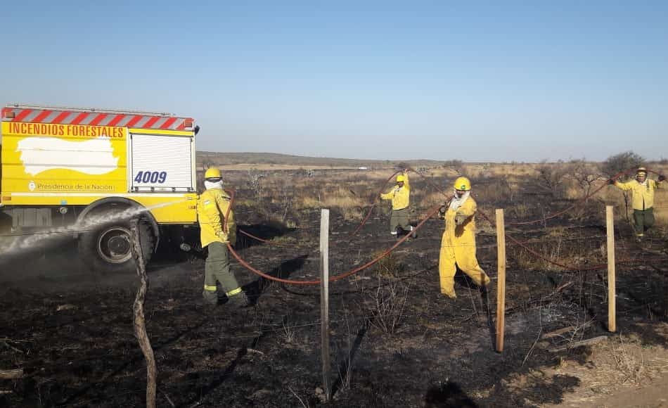 El equipo de Incendios Forestales de Ojo de Agua se suma a la Expo Santiago Productivo