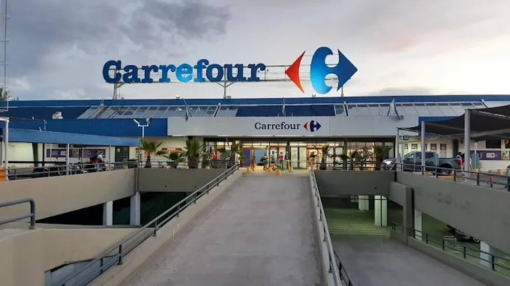 Qué pasará con Carrefour en Argentina: el supermercado líder busca un comprador
