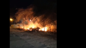 Rápida intervención de los Bomberos en un incendio de pastizales en Quimilí