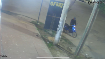 Video: se roba la moto de un trabajador en menos de un minuto