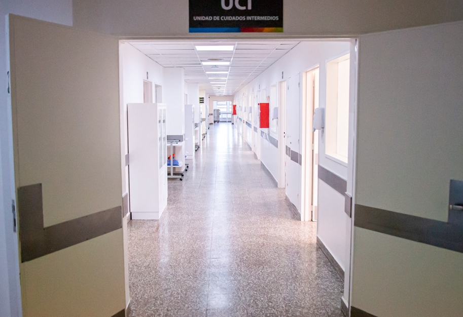 Denuncian a un médico por malos tratos a un paciente que murió en un sanatorio