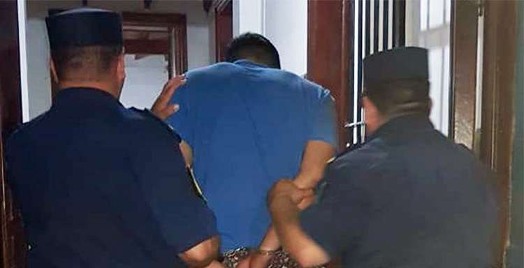 Se entregó un joven acusado de abuso sexual a una menor “agravado por la convivencia”