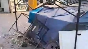Video: el fuerte viento voló carpas de la Feria Artesanal en el sector del Rosedal