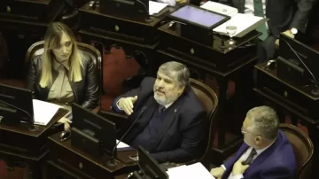 “Milei está desquiciado”, disparó José Mayans en el Senado