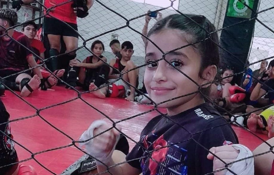 Lara Luján Martínez, la pequeña gigante está a un paso de hacer historia en el kick boxing nacional