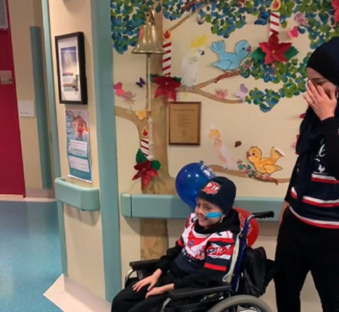 Desgarrador: Mujer le hizo creer a su hijo que había vencido el cáncer para que muriera feliz