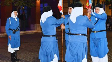 Patricios Santiagueños hicieron el relevo de guardia junto a la Banda de Música de la Policía