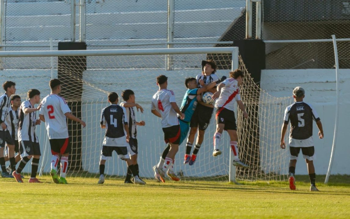 Cómo le fue a las inferiores de Central Córdoba ante las de River