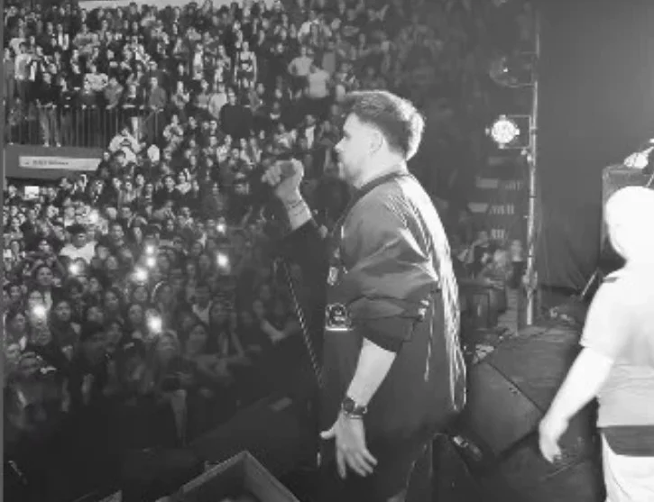 Videos: un show de Q´Lokura en San Juan colapsó el estadio y fanáticos se quedaron afuera