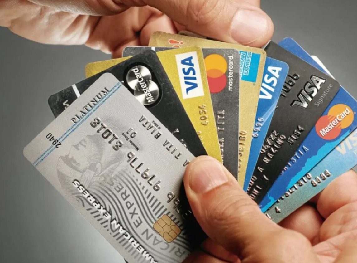 Por la crisis, aumentó la morosidad y cada vez son más los que no pagan ni el mínimo de la tarjeta