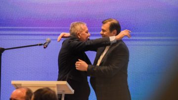 Zamora en la presentación de Elías Suárez – Silva Neder: “Lo elegimos porque tenemos que demostrar que somos un equipo”