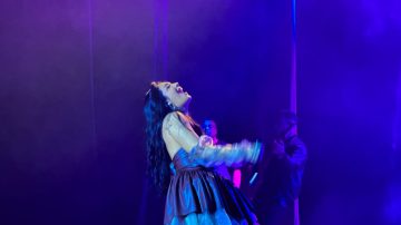 LAS MEJORES FOTOS: Ángela Leiva hizo sold out en Santiago del Estero y el teatro vibró al son de la cumbia