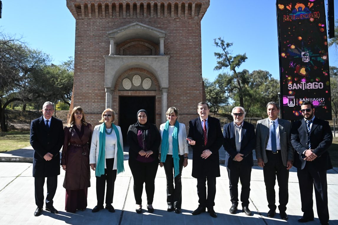 Zamora y Suárez recorrieron el Parque del Encuentro junto a mujeres activistas por la paz