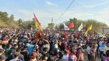 San Gil, promesas y gente que camina porque quiere y como puede