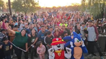 El Barrio Siglo 21 celebró a lo grande el Día de las Infancias con una fiesta llena de alegría y solidaridad