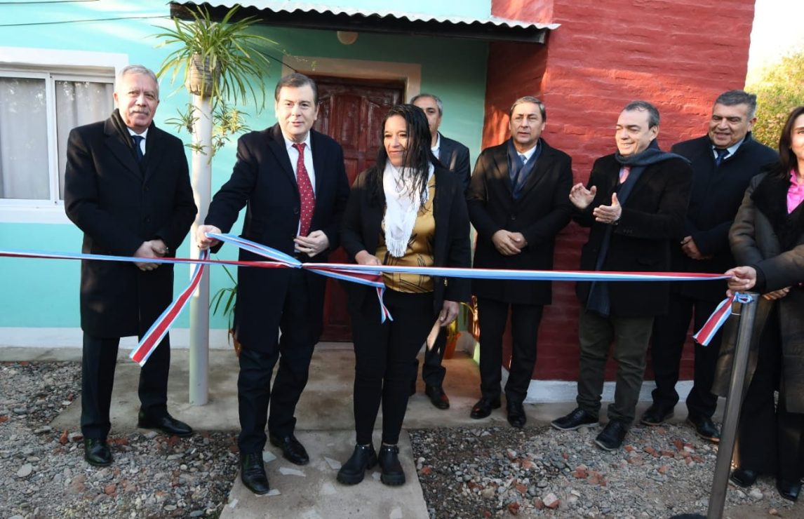 Colonia El Simbolar suma nuevas obras escolares y viviendas sociales con apoyo provincial