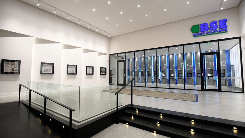 Inauguran nuevos cajeros automáticos del BSE y remodelan el edificio fundacional