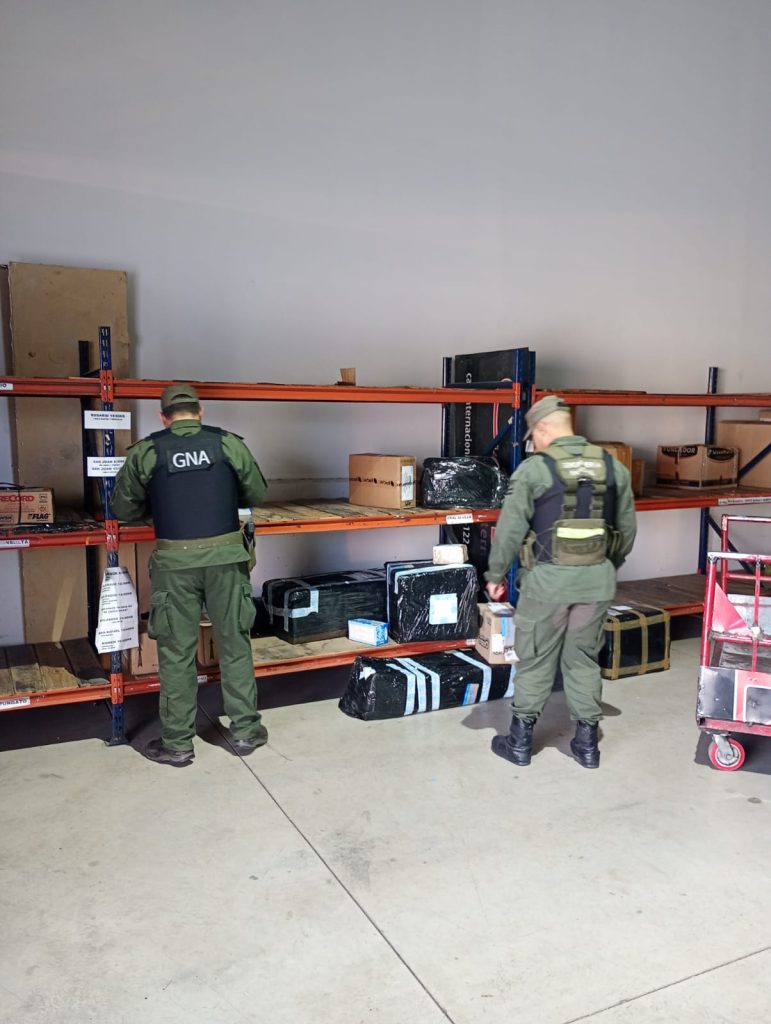 Marihuana, cigarrillos y toneladas de mercadería ilegal en operativos de Gendarmería
