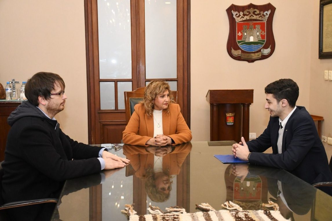 La intendente Fuentes recibió al presidente de la comisión de Jóvenes de la Cámara de Comercio e Industria