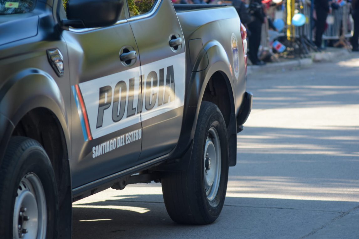 Sujeto armado casi desata una tragedia en pleno centro buscando justicia por mano propia