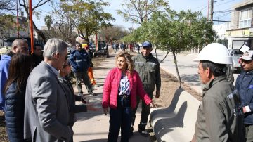 Norma Fuentes destacó los trabajos de remodelación y mejoras en el paseo de la Avenida Colón