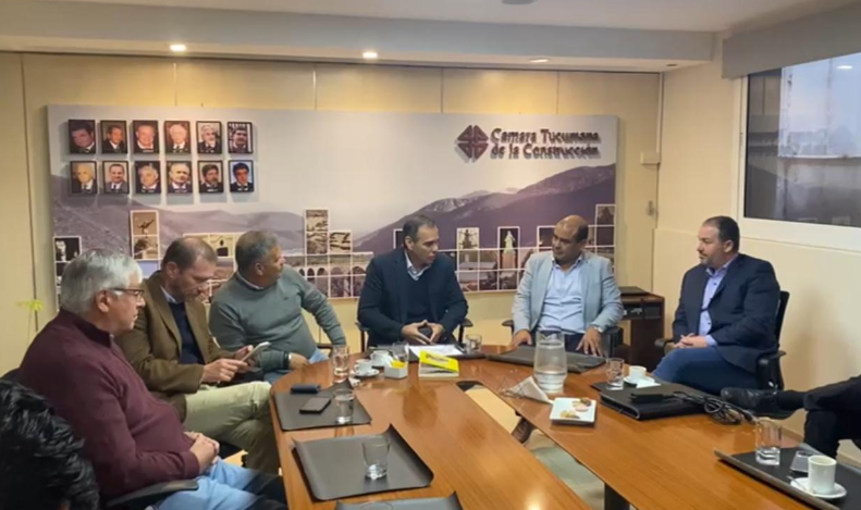 Constructores del NOA advierten por la parálisis total de la obra pública y piden un cambio de rumbo al Gobierno Nacional