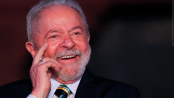 Brasil: Lula, con casi 80 años, confirmó que buscará la reelección en 2026