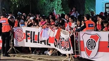 Suspendieron para mañana el vuelo del plantel de River