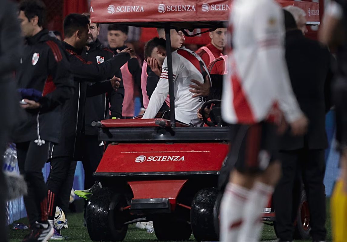 Pezzella sufrió una rotura del ligamento y tiene al menos 6 meses de recuperación