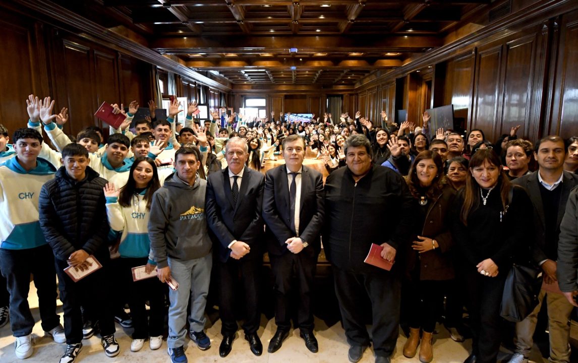 Zamora y Suárez recibieron a estudiantes de 7 departamentos: “Estos espacios son de todos ustedes”