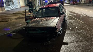 Ocupantes de un auto lograron salir antes de que se incendiara en el B° Belgrano